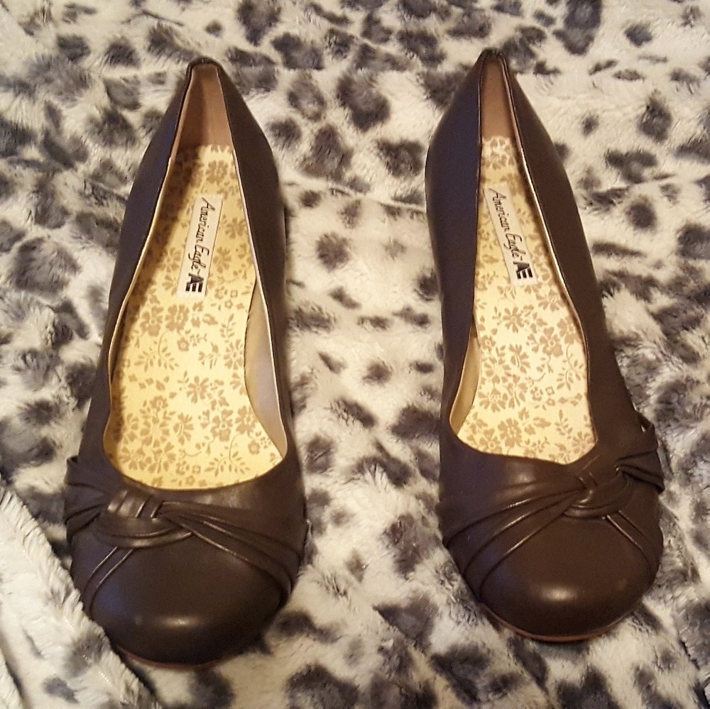 American Eagle Wedges